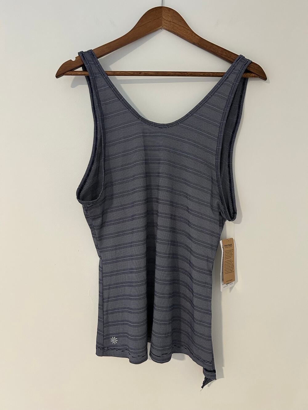 NWT Athleta Max Out Tank Top Athletic Gym Tie UPF 50+ Shirt Navy Blue White